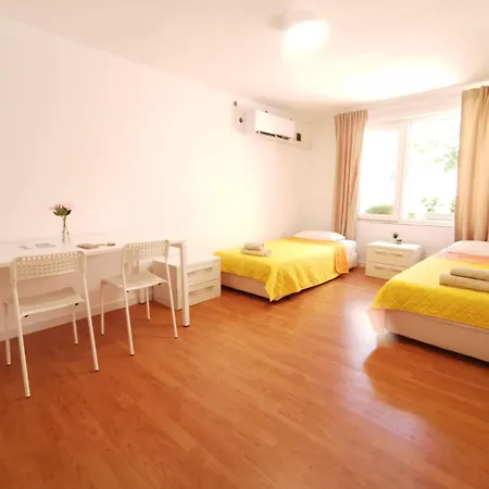 Garden Center Apartament Pomorie
